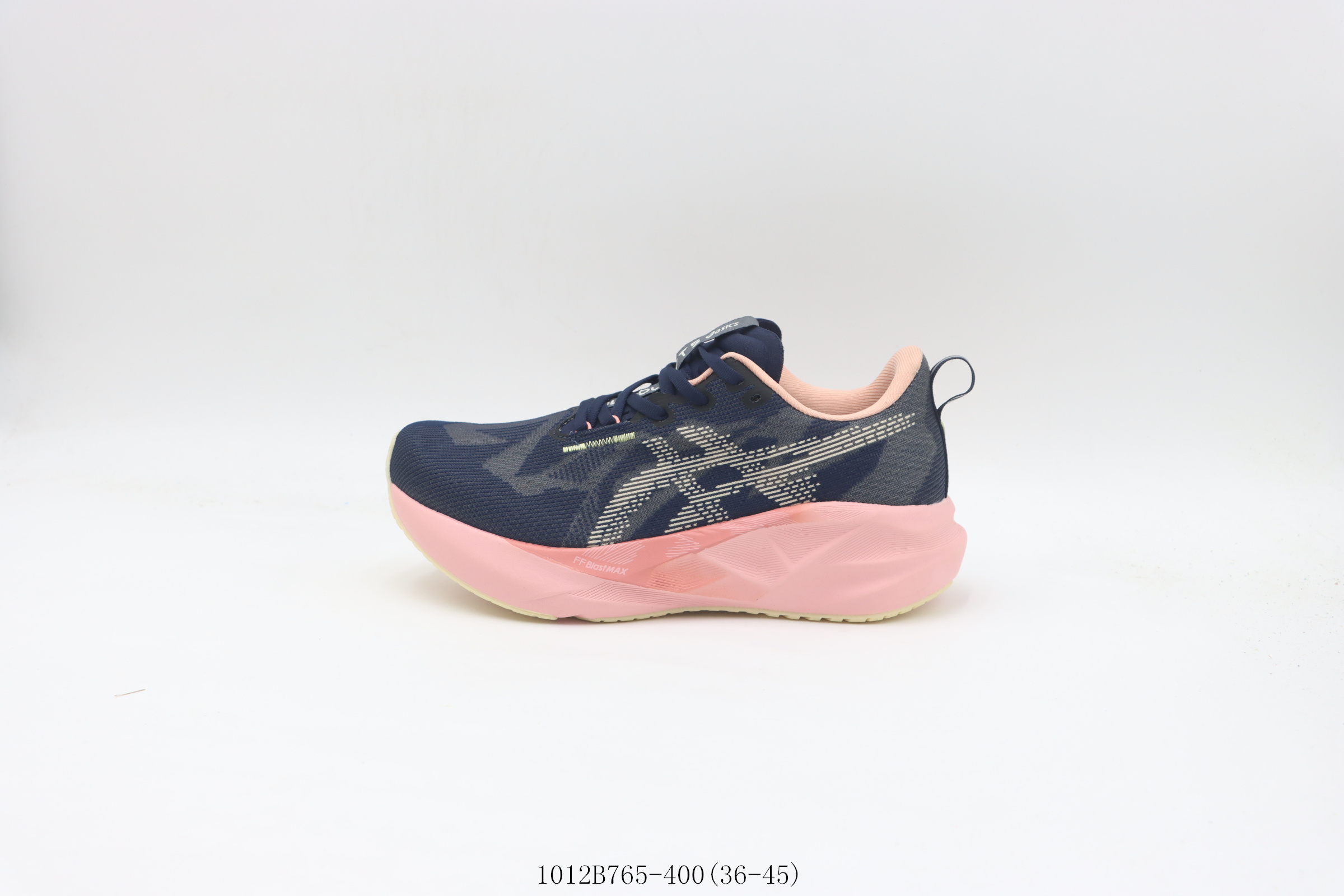 💰130
【真标     亚瑟士】亚瑟士/ ASICS 亚瑟士跑鞋          蓝粉
型号：1012B765-400尺码：36  37 37.5 38 39 39.5 40 40.5 41 42 42.5 43 44 45
❗️❗️❗️
亚瑟士Asics NOVABLAST 5 LE跑步鞋运动鞋