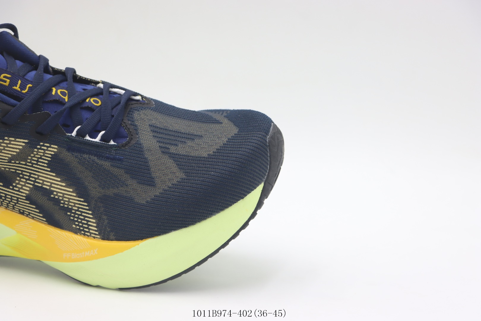 💰130
【真标     亚瑟士】亚瑟士/ ASICS 亚瑟士跑鞋       蓝绿
型号：1011B974-402尺码：36  37 37.5 38 39 39.5 40 40.5 41 42 42.5 43 44 45
❗️❗️❗️
亚瑟士Asics NOVABLAST 5 LE跑步鞋运动鞋