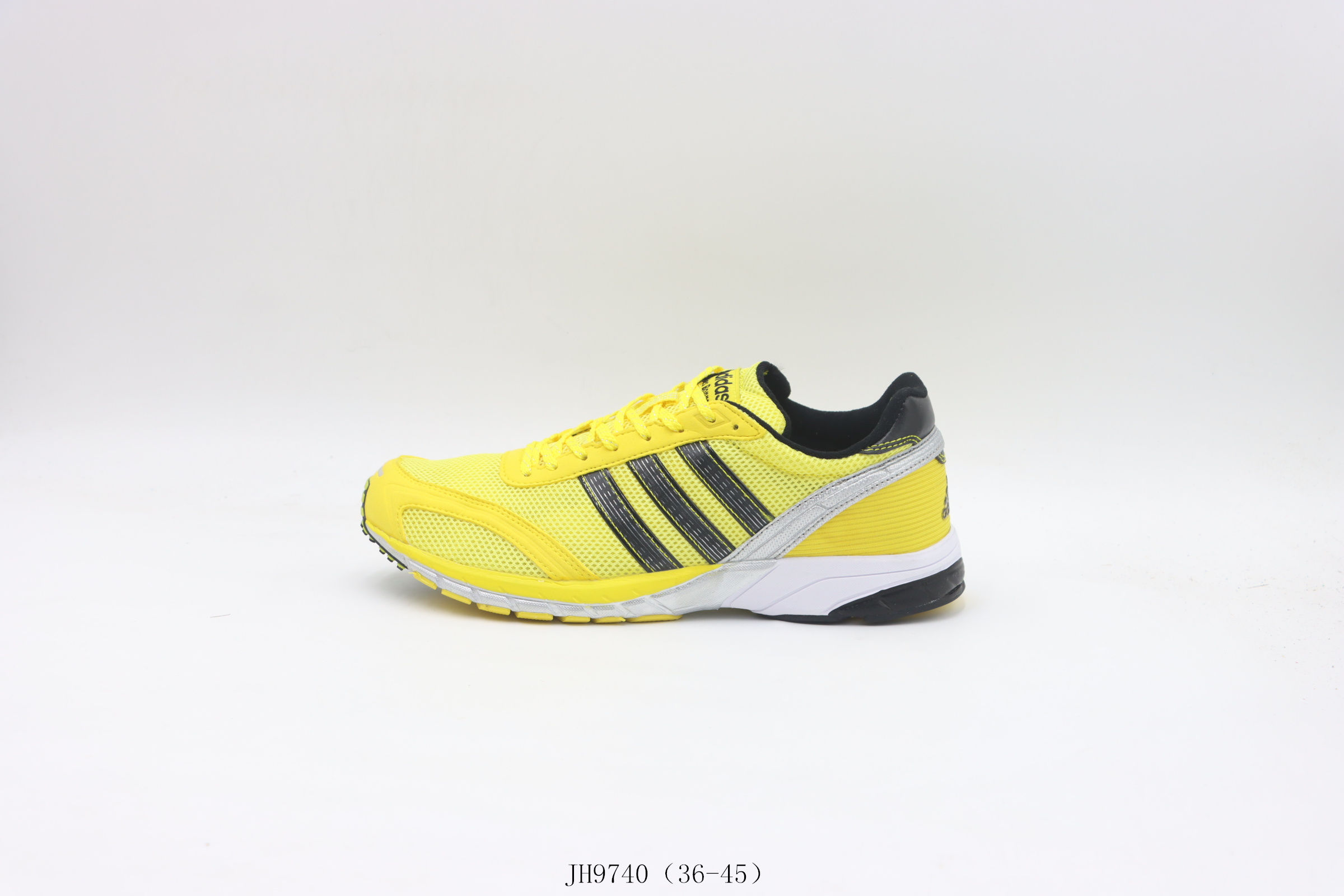 💰140
【真标     阿迪跑鞋系列】阿迪达斯/Adidas  阿迪运动鞋          黄黑
货号：JH9740尺码：  36 36.5 37 38 38.5 39 40 40.5 41 42 42.5 43 44 45
❗️❗️❗️
ADIDAS WB ADIOS NEFTENGA 阿迪达斯 三叶草复古休闲跑步鞋休闲运动鞋