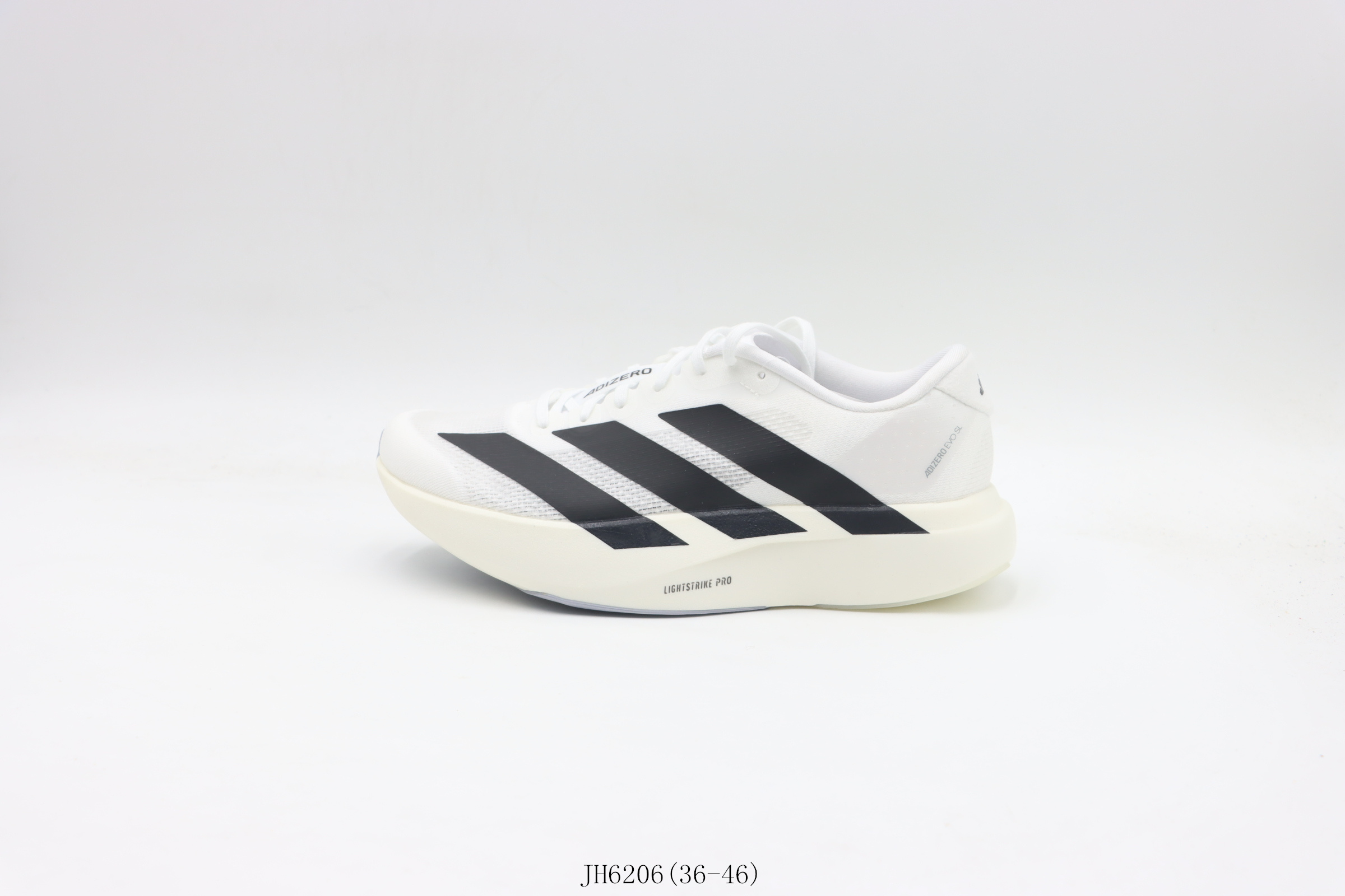 💰220
【公司级   阿迪跑鞋系列】阿迪达斯/Adidas  阿迪跑鞋       白黑
货号：JH6206尺码：36 36.5 37 38 38.5 39 40 40.5 41 42 42.5 43 44 45 46
❗️❗️❗️
adizero Evo SL M透气网眼竞速跑鞋