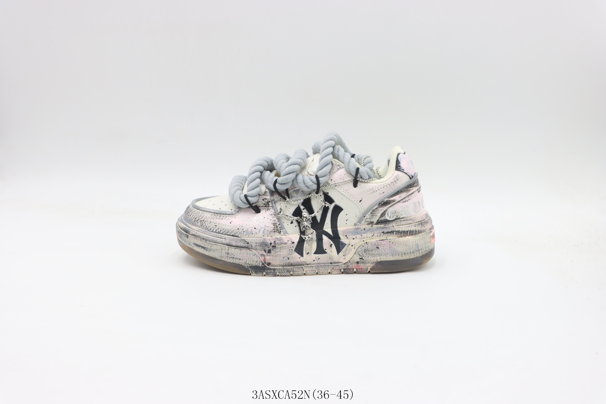 【公司级 MLB系列】MLB NY MLB老爹鞋 做旧骷髅 货号:3ASXCA52N ❗❗❗ BIG BALL CHUNKY P 韩国潮牌MLB21春男女洋基队印花系带轻便增高老爹运动鞋