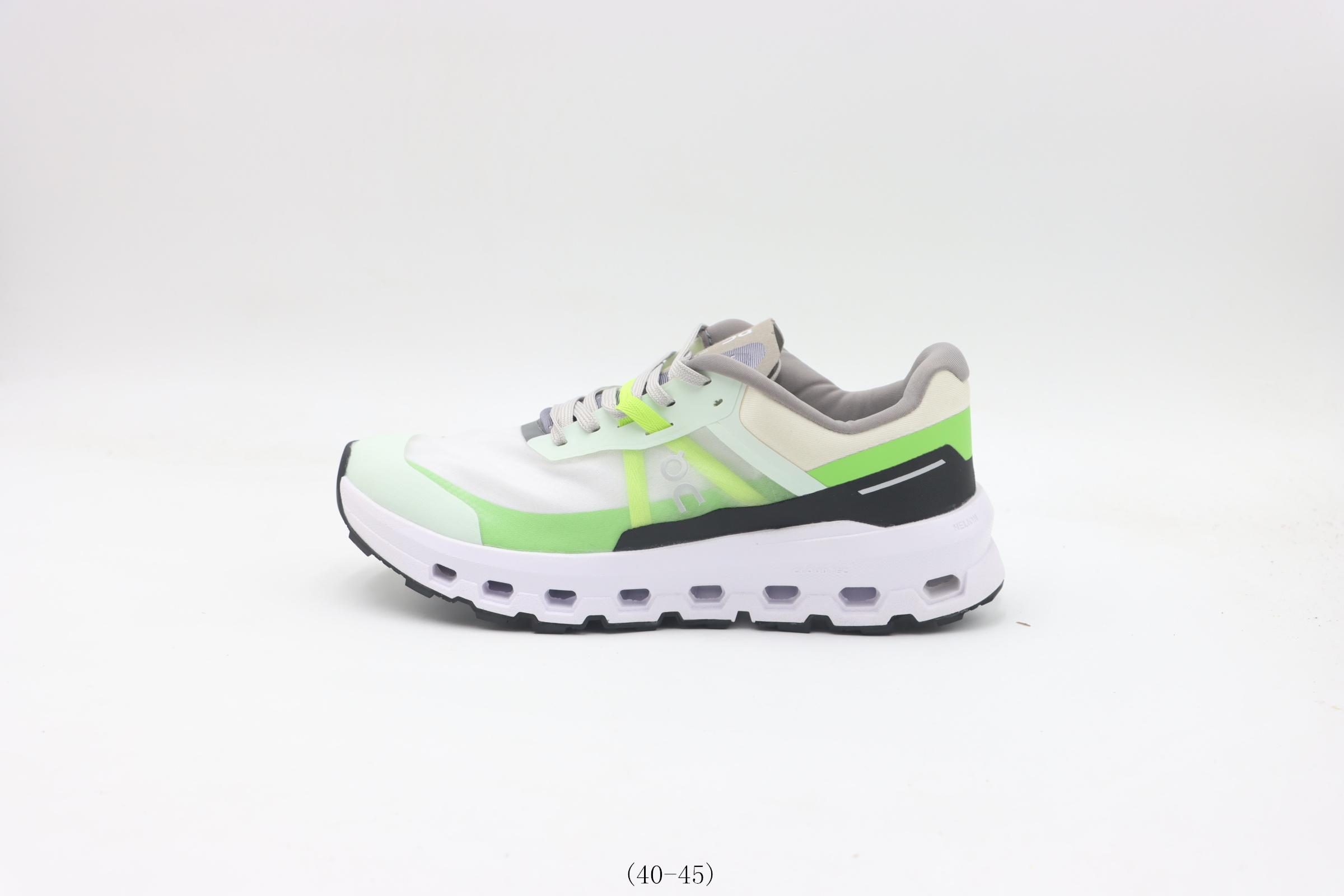 💰160
 【真标     网球鞋系列】On-Running跑鞋          白绿
 货号：-尺码： 40 41 42 43 44
 ❗️❗️❗️ 
镂空CloudTec®️科技泡棉缓震中底❗️网球天王罗杰·费德勒特别合作系列，来自瑞士运动品牌-昂跑On-Running The Roger Clubhouse"White/Green"费德勒俱乐部系列低帮轻量舒适多功能休闲运动网球鞋