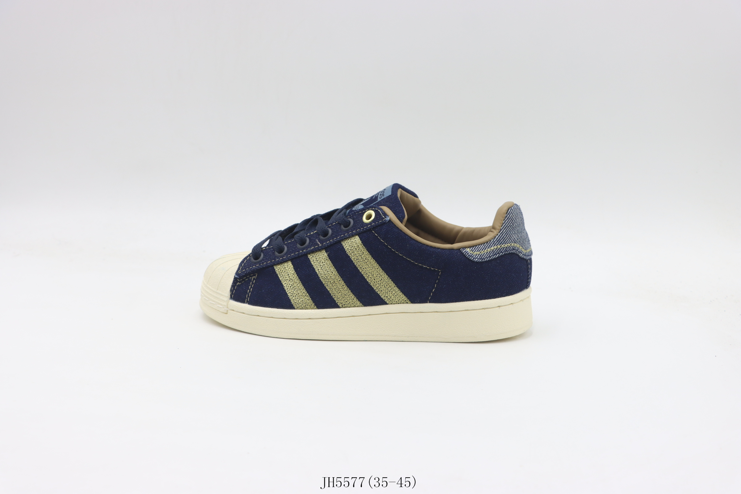 💰110
【真标 贝壳头系列】阿迪达斯/Adidas 阿迪三叶草贝壳头板鞋 牛仔
货号:JH5577尺码:35 36 36.5 37 38 38.5 39 40 40.5 41 42 42.5 43 44 45
❗️❗️❗️
阿迪达斯AdidasSUPERSTAR贝壳头系列低帮百搭休闲运动板鞋