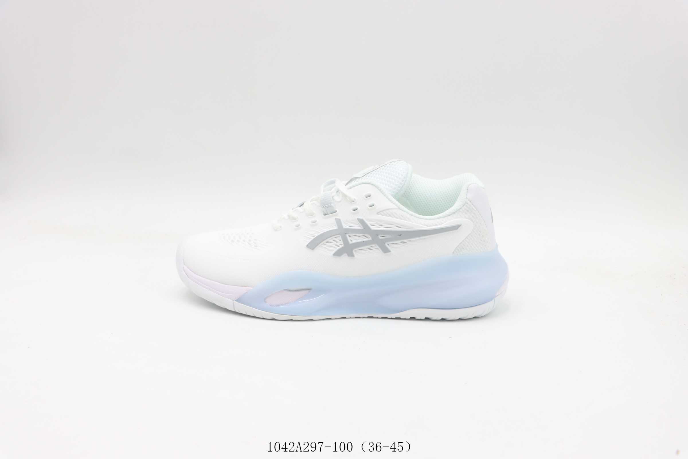 💰200
【公司级    亚瑟士】亚瑟士/ ASICS 亚瑟士跑鞋         白蓝
型号：1042A297-100尺码：36  37 37.5 38 39 39.5 40 40.5 41 42 42.5 43 44 45
❗️❗️❗️
亚瑟士Asics GEL-RESOLUTION X跑步鞋运动鞋