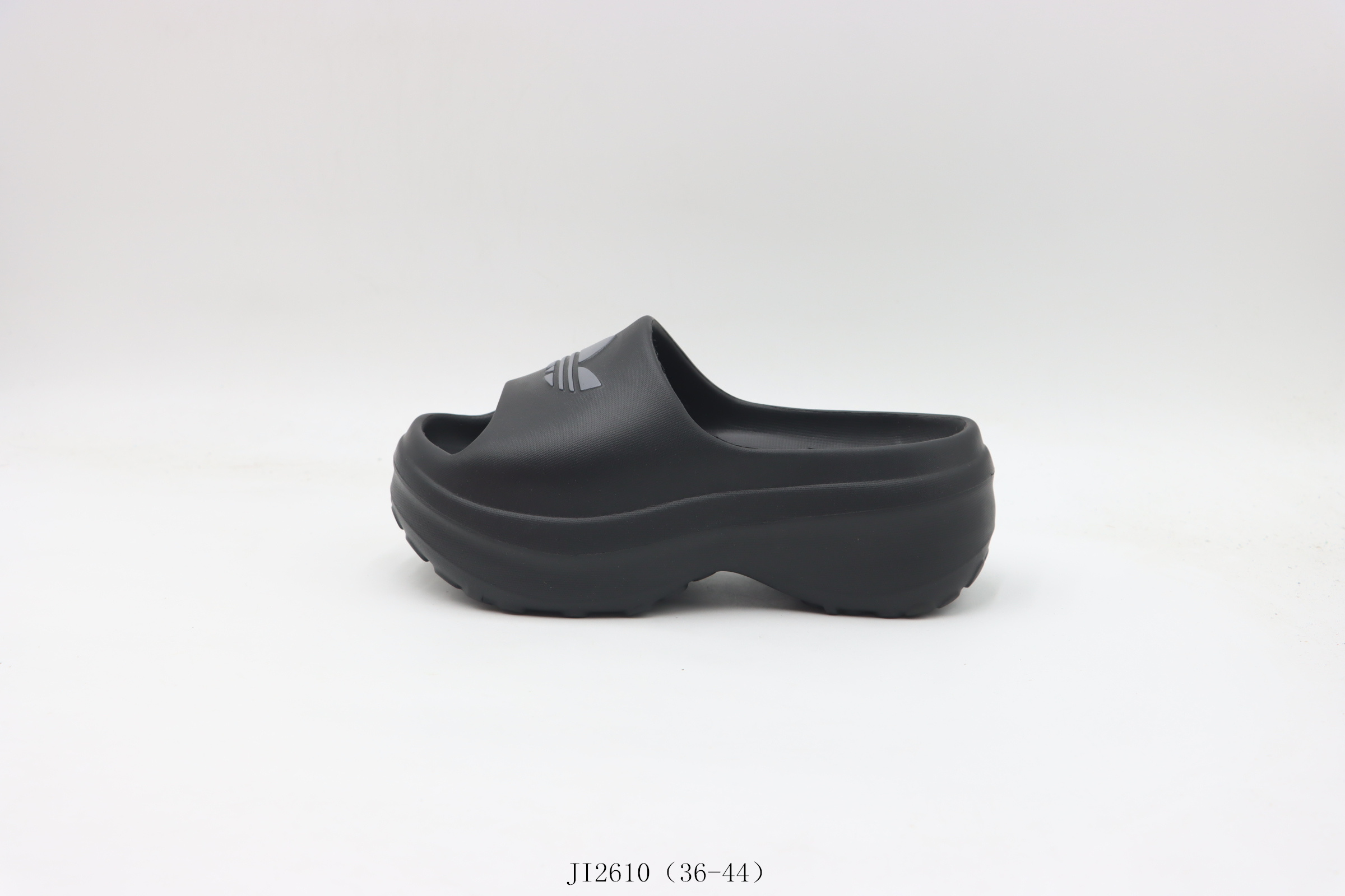 💰100
【真标    阿迪拖鞋系列】阿迪达斯/Adidas  阿迪拖鞋       黑色
货号：JI2610尺码：36 37 38 39 40 41 42 43 44
❗❗❗
阿迪达斯 Adidas ADIFOM STAN SLIDE W夏季沙滩涉水百搭休闲拖鞋