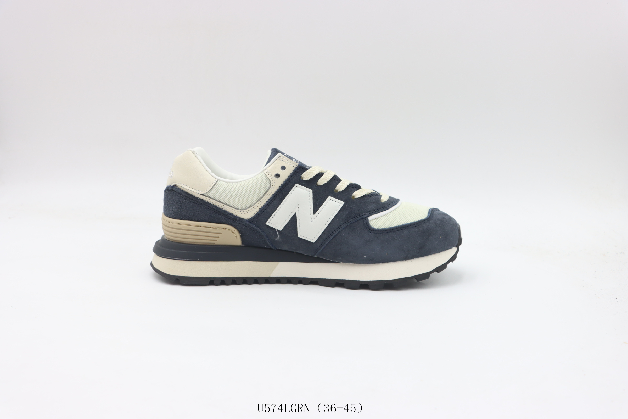 💰130
【真标   新百伦574系列】新百伦/new balance 新百伦NB574老爹鞋     蓝白
 货号：U574LGRN尺码： 36 36.5 37 38 38.5 39.5 40 40.5 41 42 42.5 43 44 45
❗️❗️❗️
尽显90年代复古风格❗NB新百伦New Balance 574系列复古老爹风休闲运动慢跑