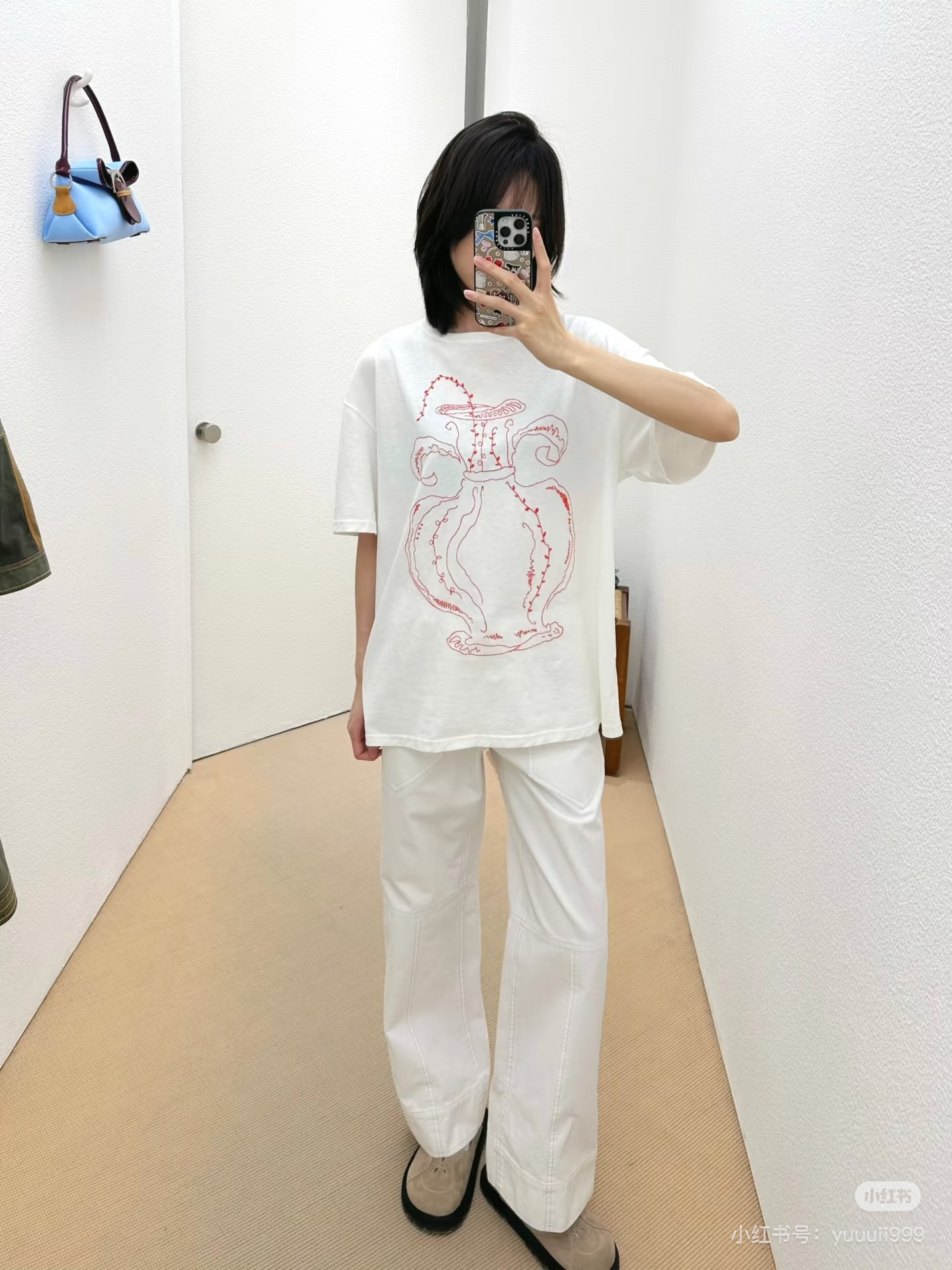 Loose vase embroidered short-sleeved T-shirt - View 17