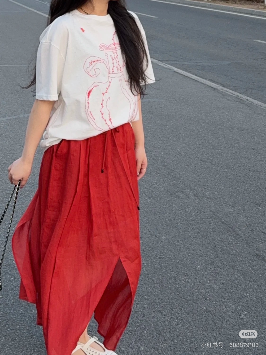 Loose vase embroidered short-sleeved T-shirt - View 16