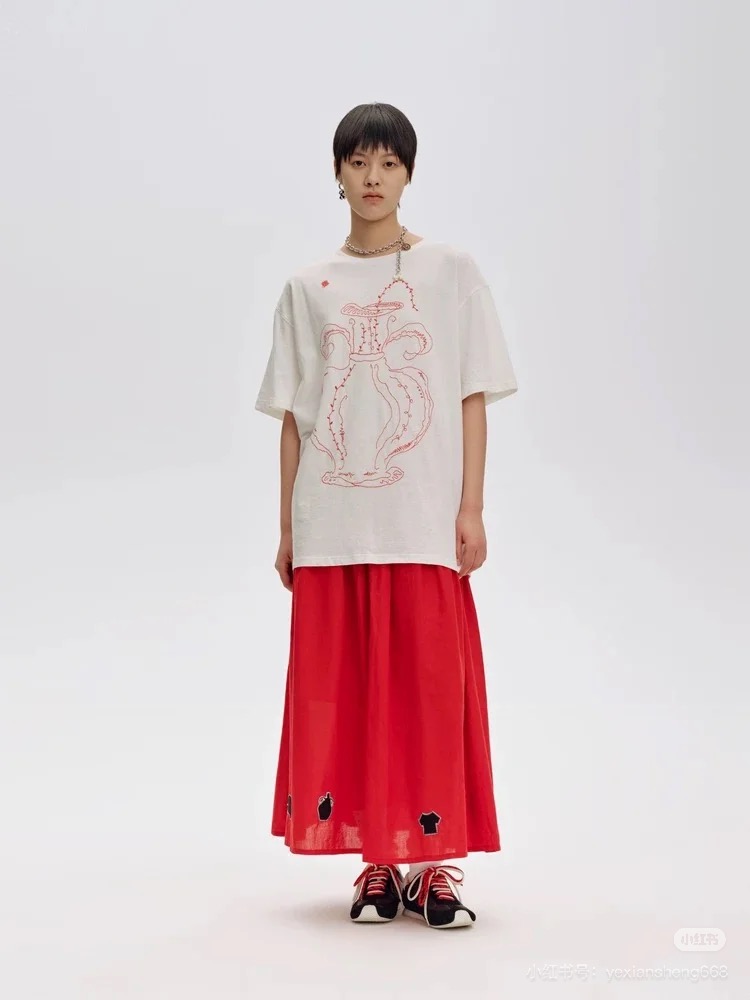 Loose vase embroidered short-sleeved T-shirt - View 14