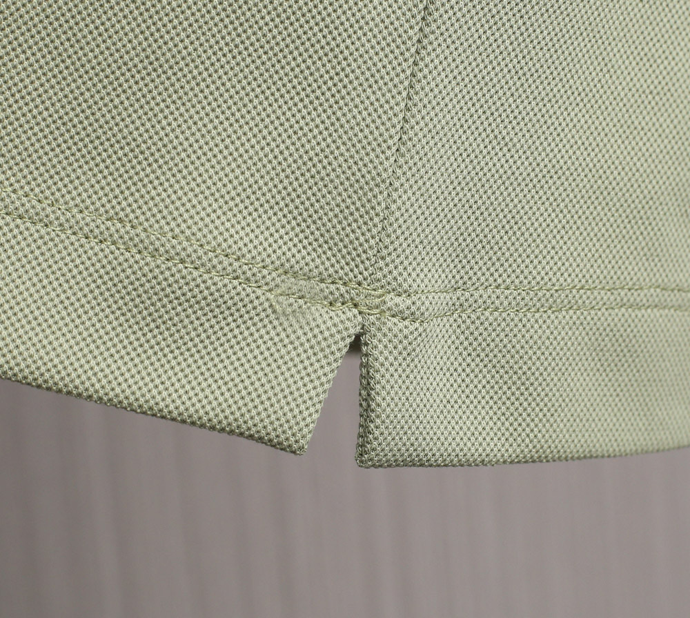   zegna 25SS春夏新款短袖
   ZEGNA春夏必备的珠地圆领，整体在设计基调方面继续沿袭了E