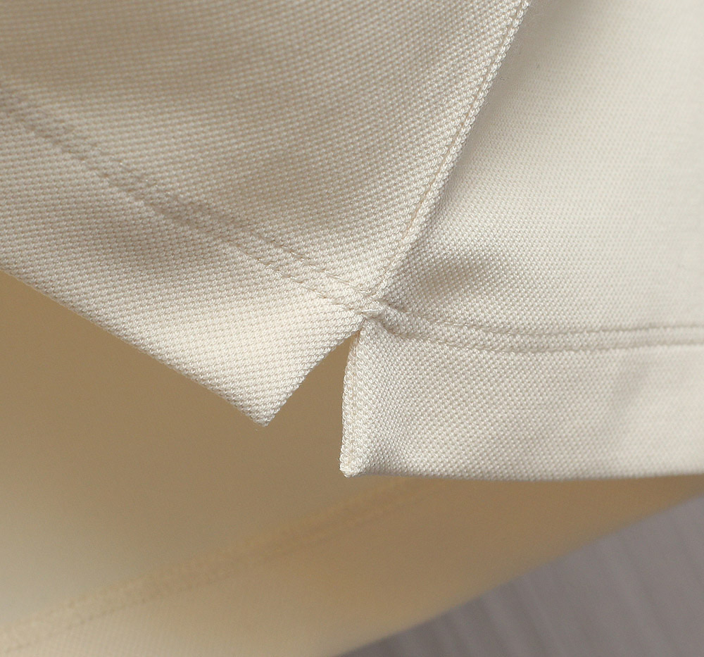   zegna 25SS春夏新款短袖
   ZEGNA春夏必备的珠地圆领，整体在设计基调方面继续沿袭了E
