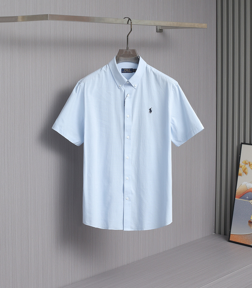 NO:504562,Ruff Lauren classic cotton-linen blend short-sleeved shirt. High-end fashion brand from the United States. Design style blends fantasy, romance, innovation and classical inspiration!  All the details are structured on a value that is not eliminated by time. The fabric is made of imported cotton and linen blended fabric!  Combining the breathability of thread and the softness of cotton. Left chest classic Knight brand embroidery!  Perfectly interpret the romantic and classical inspiration of the brand!  Excellent cut, three-dimensional style, comfortable fabric, and better fit!  A must-have item for men all year round!  S-XXL. Dark blue, bright blue, light blue, white, beige five colors and four colors are available in stock!  Match with high-end gift boxes of the same brand. One gift box is available in one, Shirts, T-shirt, alexander wang19860909拉夫劳伦经典棉麻混纺短袖衬衫.来自美国的高端时尚品牌.设计风格融合幻想、浪漫,创新和古典的灵感呈现！所有的细节架构在一种不被时间淘汰的价值观上.面料采用进口棉麻混纺面料！兼具麻的透气和棉的柔软.左胸经典骑士品牌刺绣！完美诠释品牌浪漫古典的灵感气息！精良的裁剪,立体版型,舒适的面料,贴身穿着更佳！男士一年四季必备单品！S-XXL.深蓝,亮蓝,浅蓝,白色,米黄色五色四色现货发售！搭配同品牌高档礼盒.礼盒单出一个,,shirts,T-shirt,alexander wang,Men's clothing