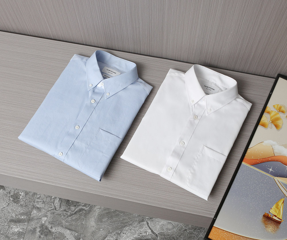 High-Class Integrator: Red, Blue, White Laced Elements with Fine Skin, Comfortable Fit, and Perfect Details - 图片 9