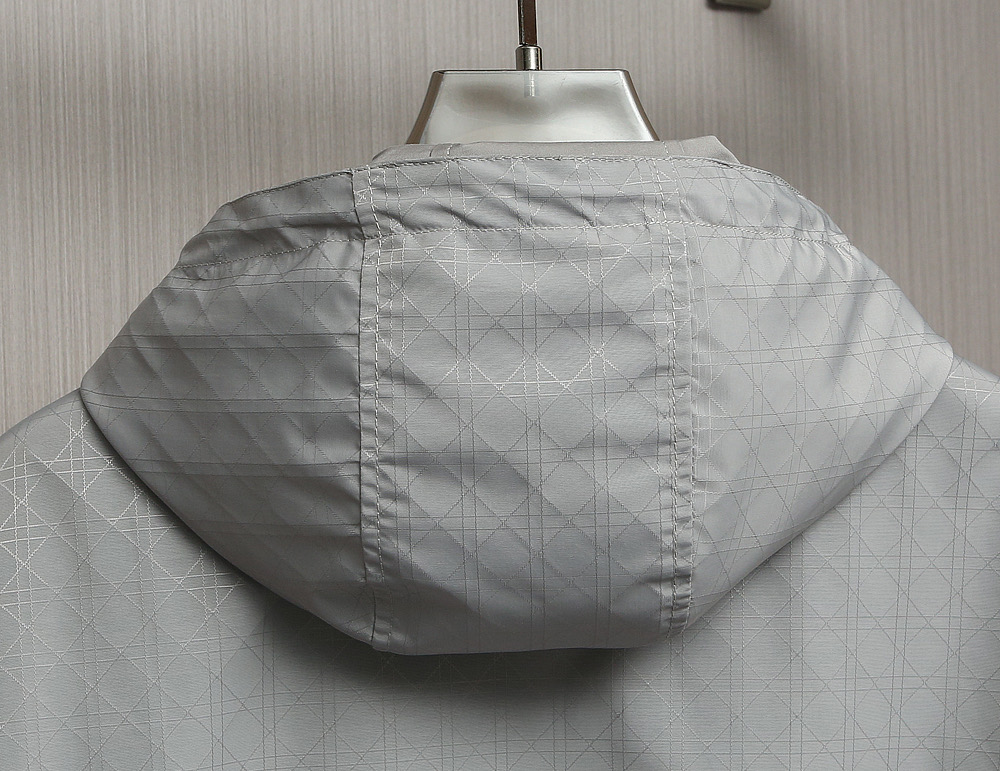 🌹🌹🌹25SS新品，Dior秋季限定｜连帽双面穿时尚夹克，重塑精英穿搭美学。 高定原版材质，重塑秋天安全