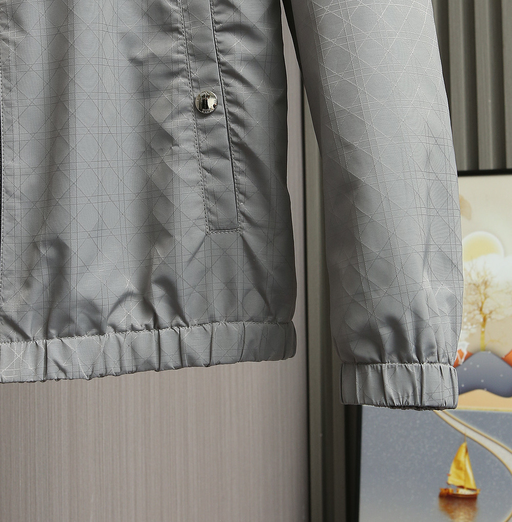 🌹🌹🌹25SS新品，Dior秋季限定｜连帽双面穿时尚夹克，重塑精英穿搭美学。 高定原版材质，重塑秋天安全