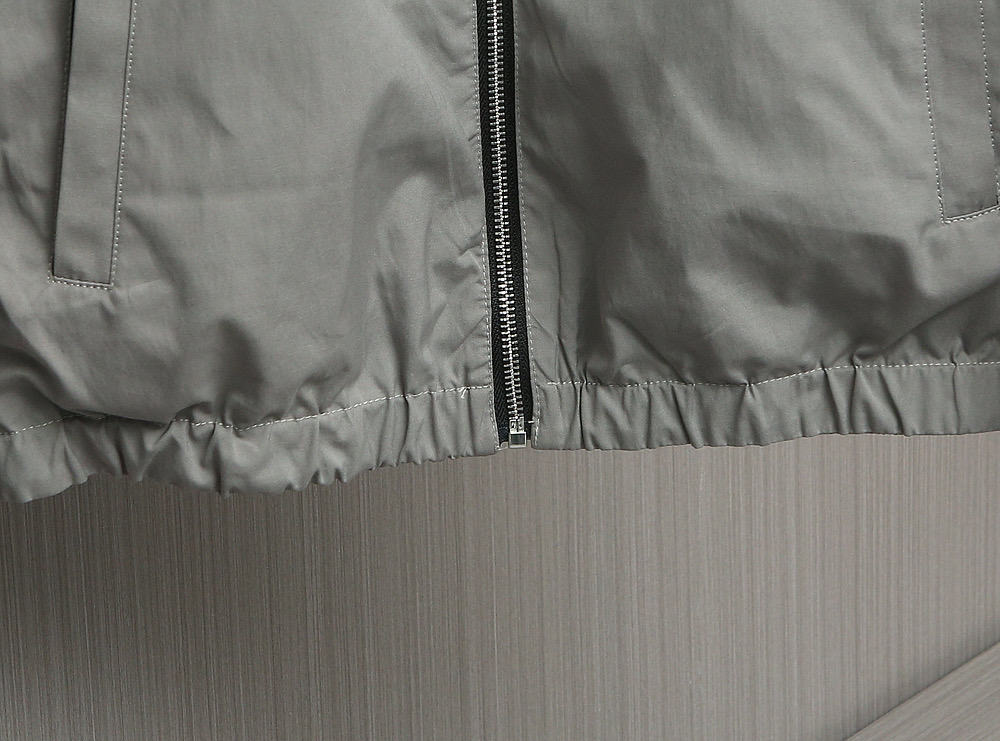 🌹🌹🌹25SS新品，Dior秋季限定｜连帽双面穿时尚夹克，重塑精英穿搭美学。 高定原版材质，重塑秋天安全