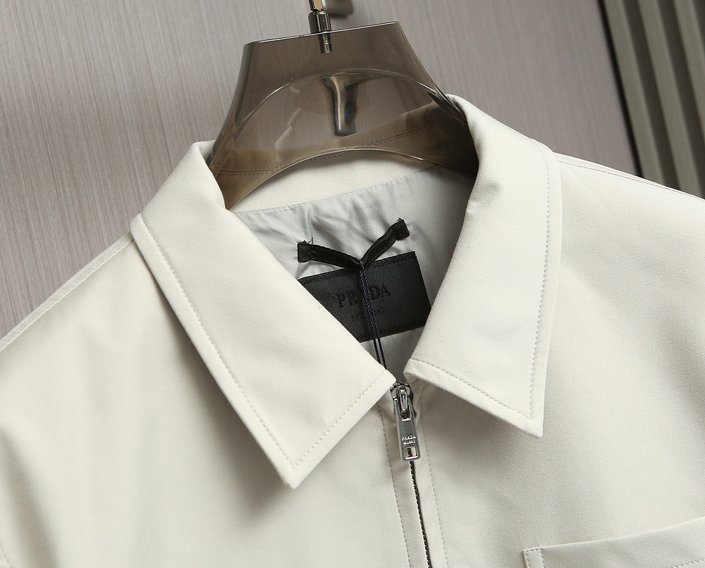 🌹🌹🌹P家25秋冬男装高端梭织商务休闲夹克外套系列外套 高端精品系列，贸易公司渠道订单，官网专柜在售系列