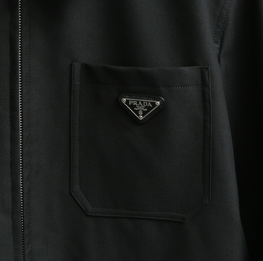 🌹🌹🌹P家25秋冬男装高端梭织商务休闲夹克外套系列外套 高端精品系列，贸易公司渠道订单，官网专柜在售系列