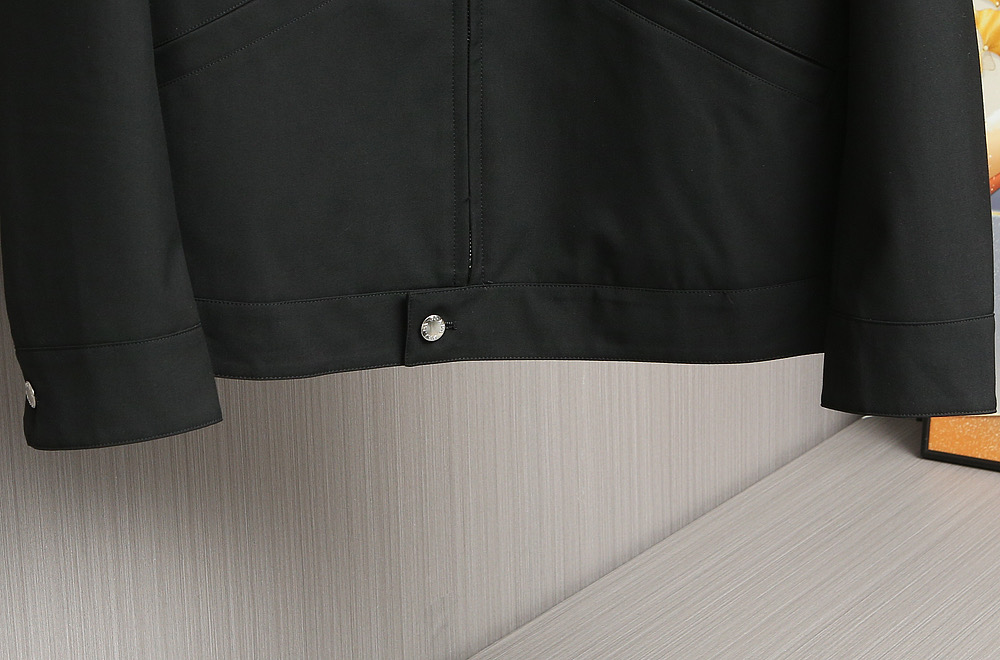 🌹🌹🌹P家25秋冬男装高端梭织商务休闲夹克外套系列外套 高端精品系列，贸易公司渠道订单，官网专柜在售系列