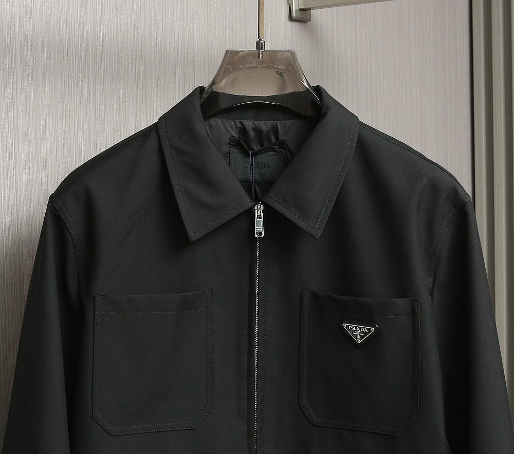 🌹🌹🌹P家25秋冬男装高端梭织商务休闲夹克外套系列外套 高端精品系列，贸易公司渠道订单，官网专柜在售系列