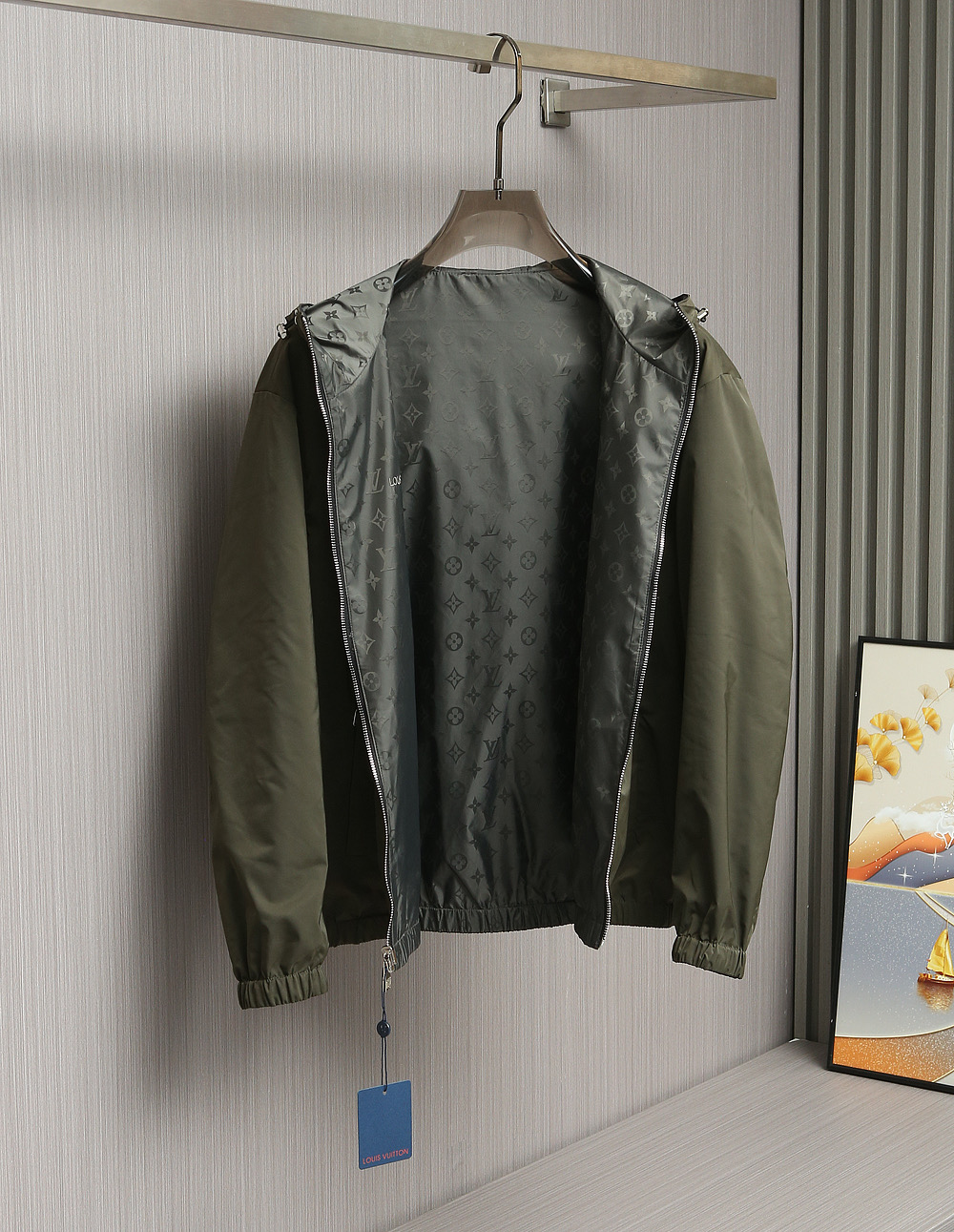 🌹🌹🌹顶级品质！LV驴牌25秋冬新品双面夹克！驴家常青爆款！双面穿全身logo提花连帽双面穿夹克！素色哑