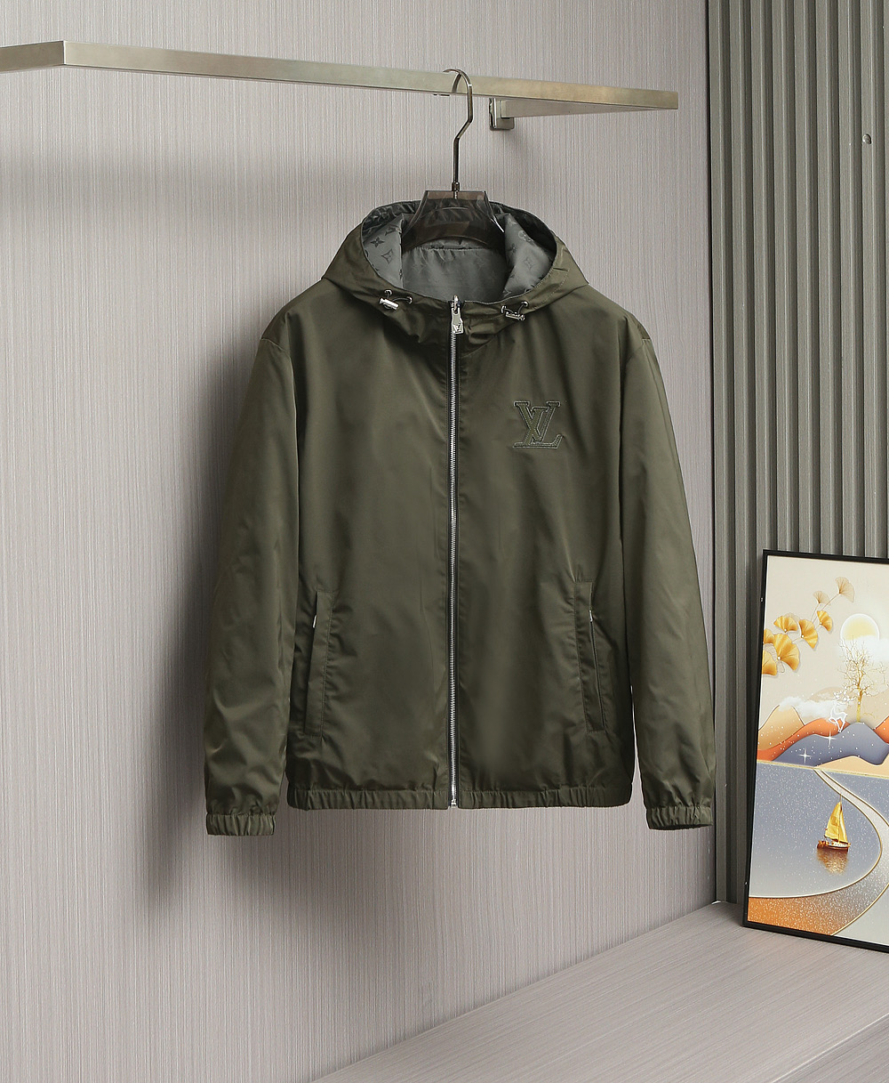 🌹🌹🌹顶级品质！LV驴牌25秋冬新品双面夹克！驴家常青爆款！双面穿全身logo提花连帽双面穿夹克！素色哑