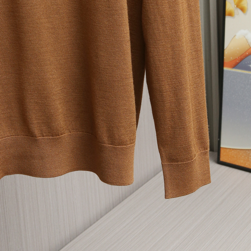 🌹🌹🌹BC Polo领100%纯羊毛薄款羊毛衫！时尚前沿·新品璀璨发布。在这个秋冬交替的浪漫时节，BC家