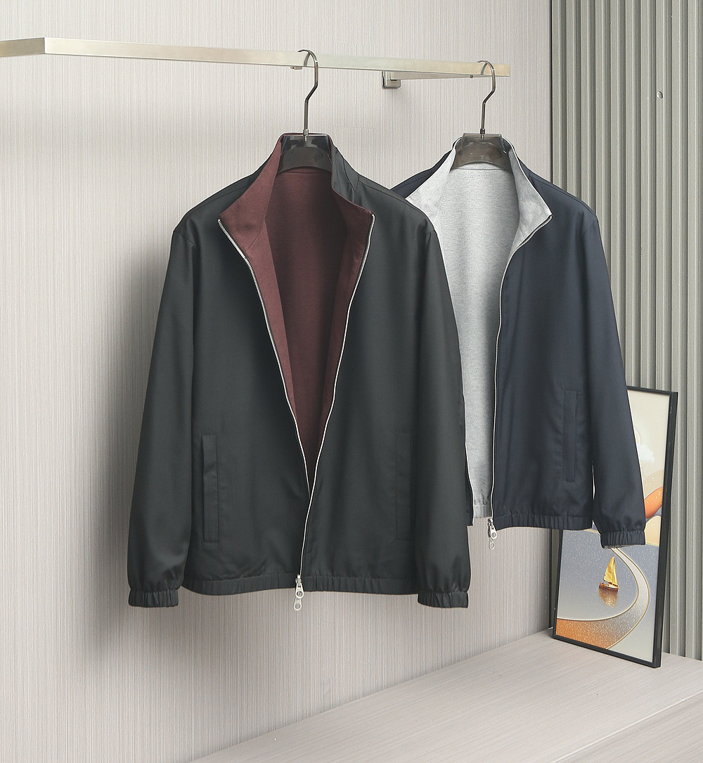 【🌹🌹🌹在时尚与品质的交汇点，诺悠翩雅（Loro Piana）立领双面夹克！以其卓越的工艺和对细节的极致