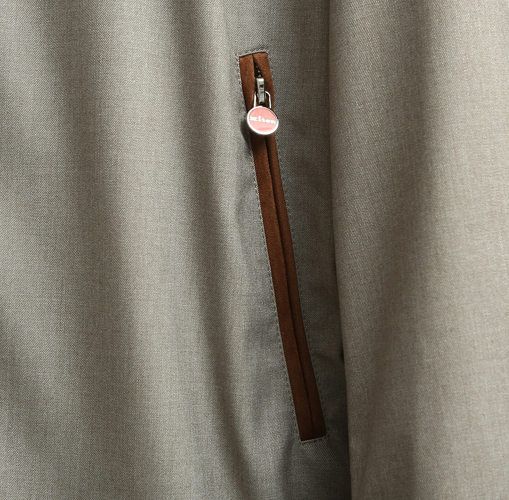 【🌹🌹🌹经典与创新的碰撞，Kiton立领连帽夹克外套】Kiton夹克的独特设计和高品质，使穿着者在人群中