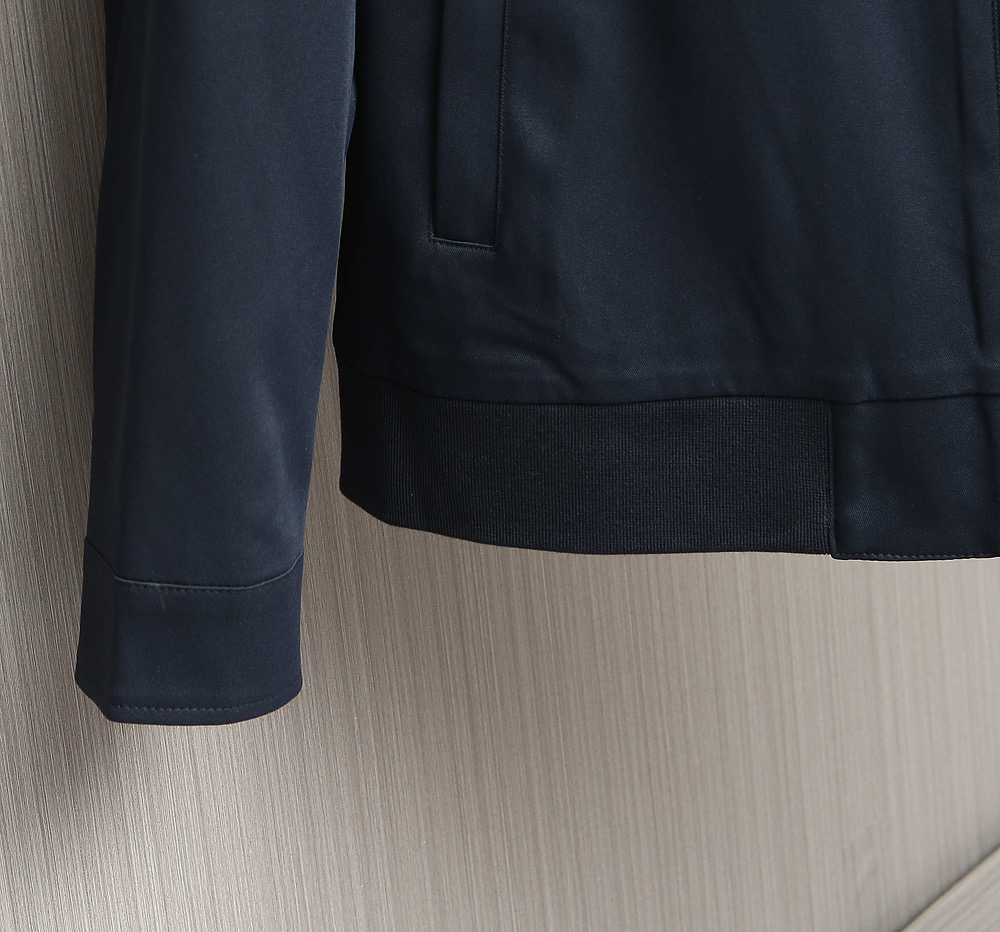 【🌹🌹🌹BC秋冬时尚夹克。简约廓形，邂逅意式奢华美学 BC轻商务夹克外套】在男士时尚的广袤版图中，总有一