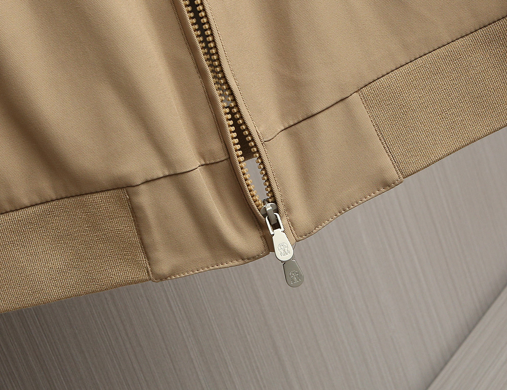 【🌹🌹🌹BC秋冬时尚夹克。简约廓形，邂逅意式奢华美学 BC轻商务夹克外套】在男士时尚的广袤版图中，总有一