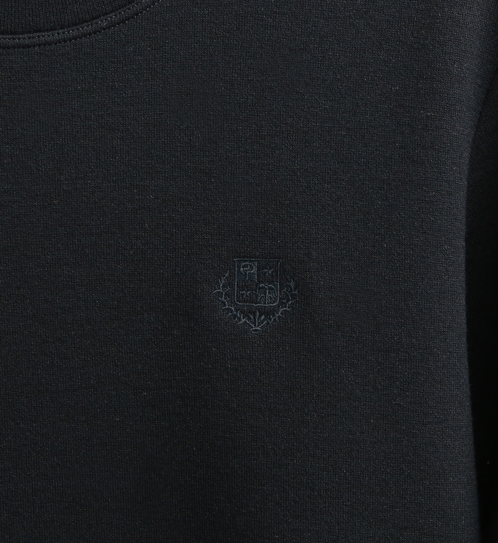 新款上架啦！🌹🌹🌹Loro Piana25秋冬款长袖打底衫 Loro Piana这款打底衫采用的款式基础