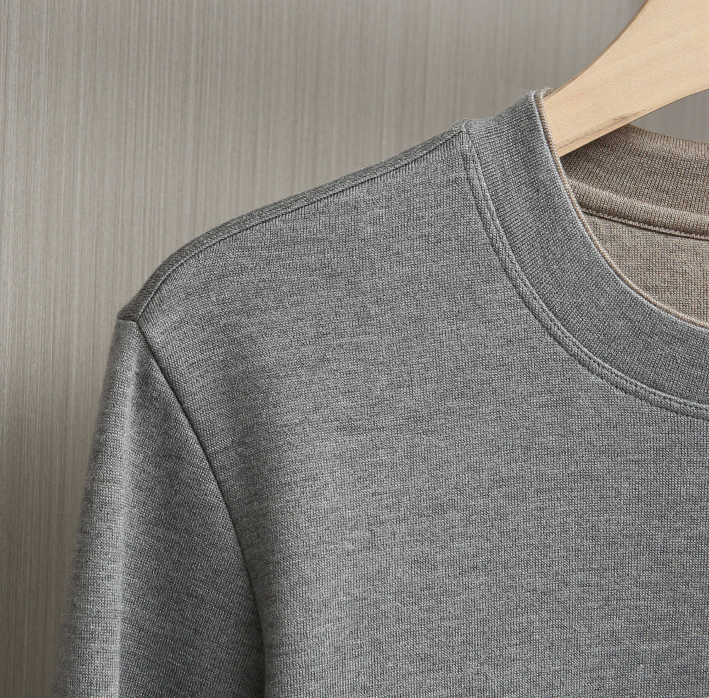 新款上架啦！🌹🌹🌹Brunello Cucinelli25年爆款长袖打底衫 Brunello Cucin