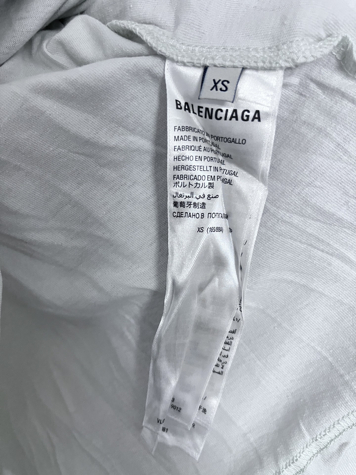  新品上架🔝
BLCG/25SS 褶皱人像白Tee
6400购入原版 
！！注意面料克重为薄版 
非市场