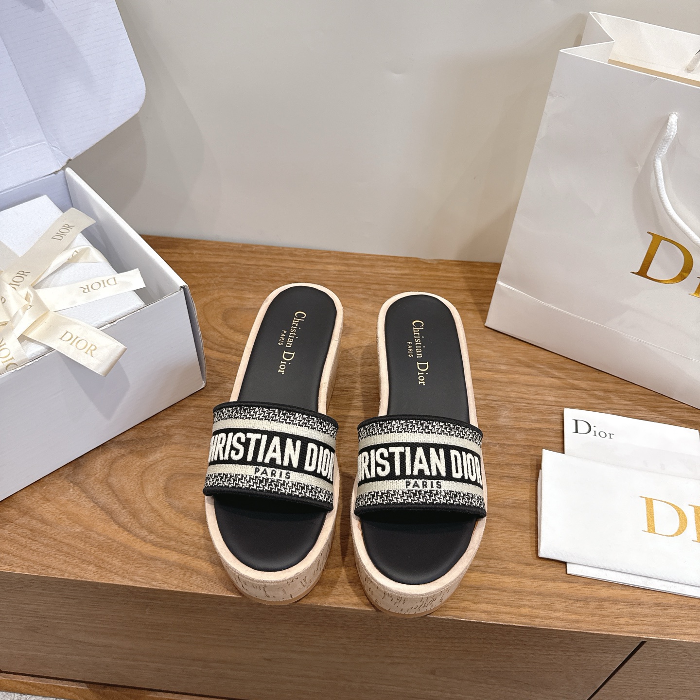 디올 신발 79952 Dior Shoes