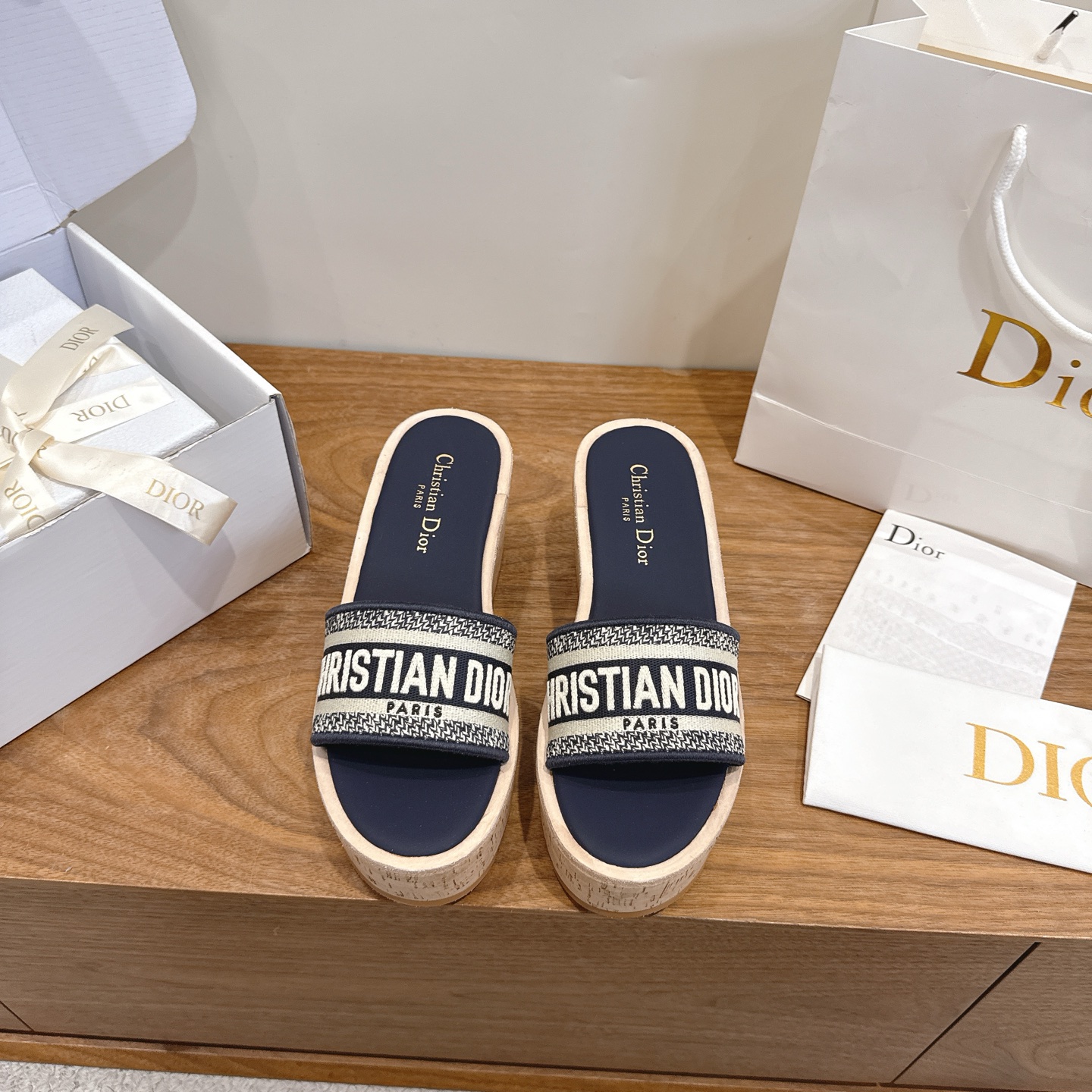 디올 신발 79951 Dior Shoes