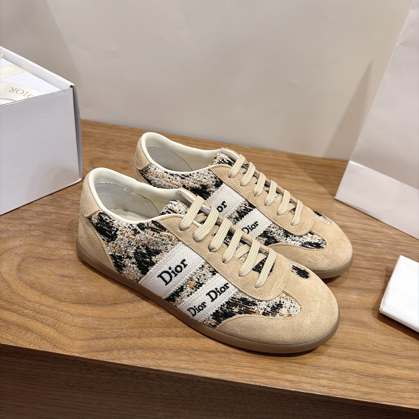 Patterned Lace Up Sneakers