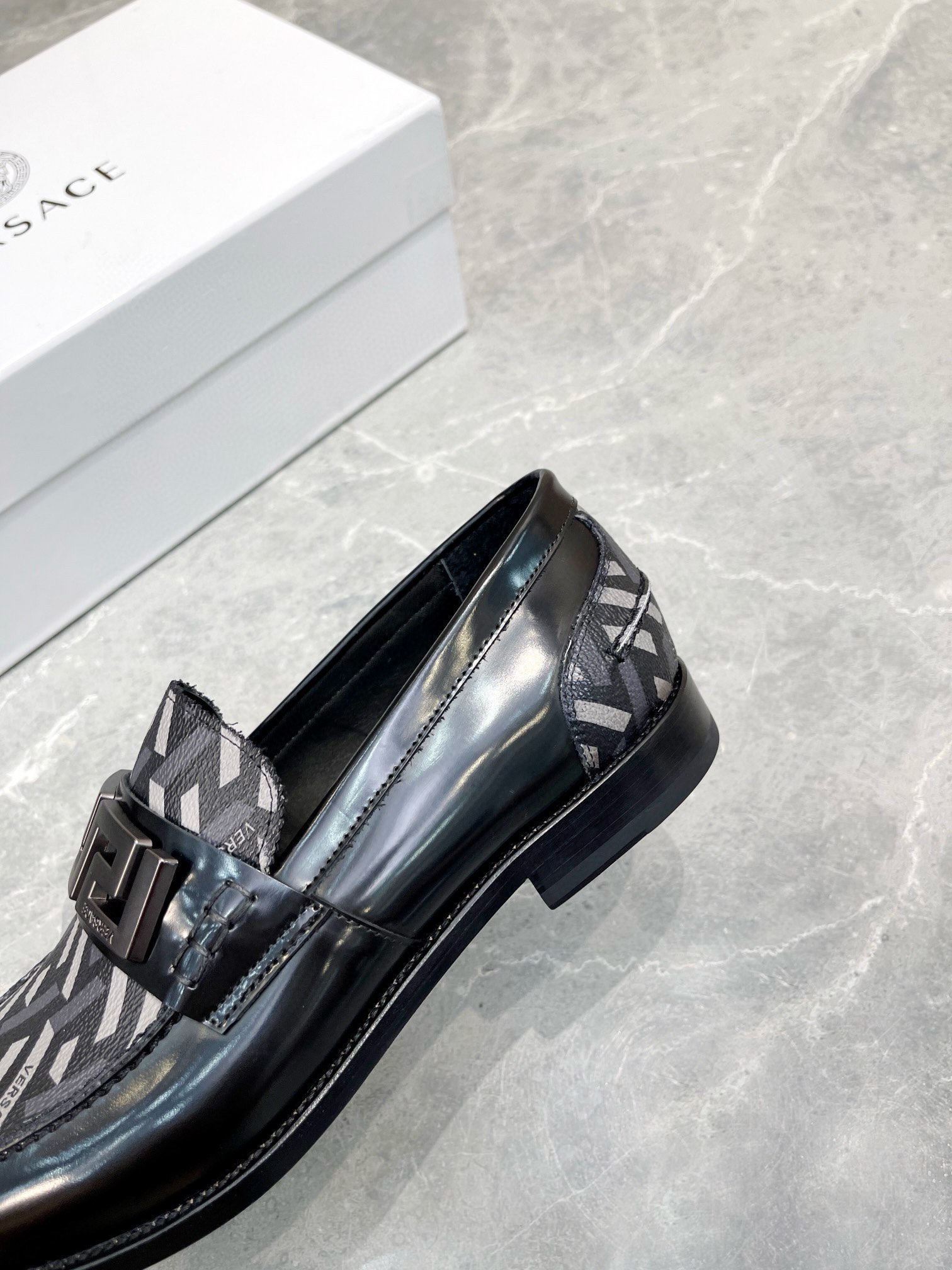 Versace Style Leather Men's Shoes style reference detail image 8 from source 781470