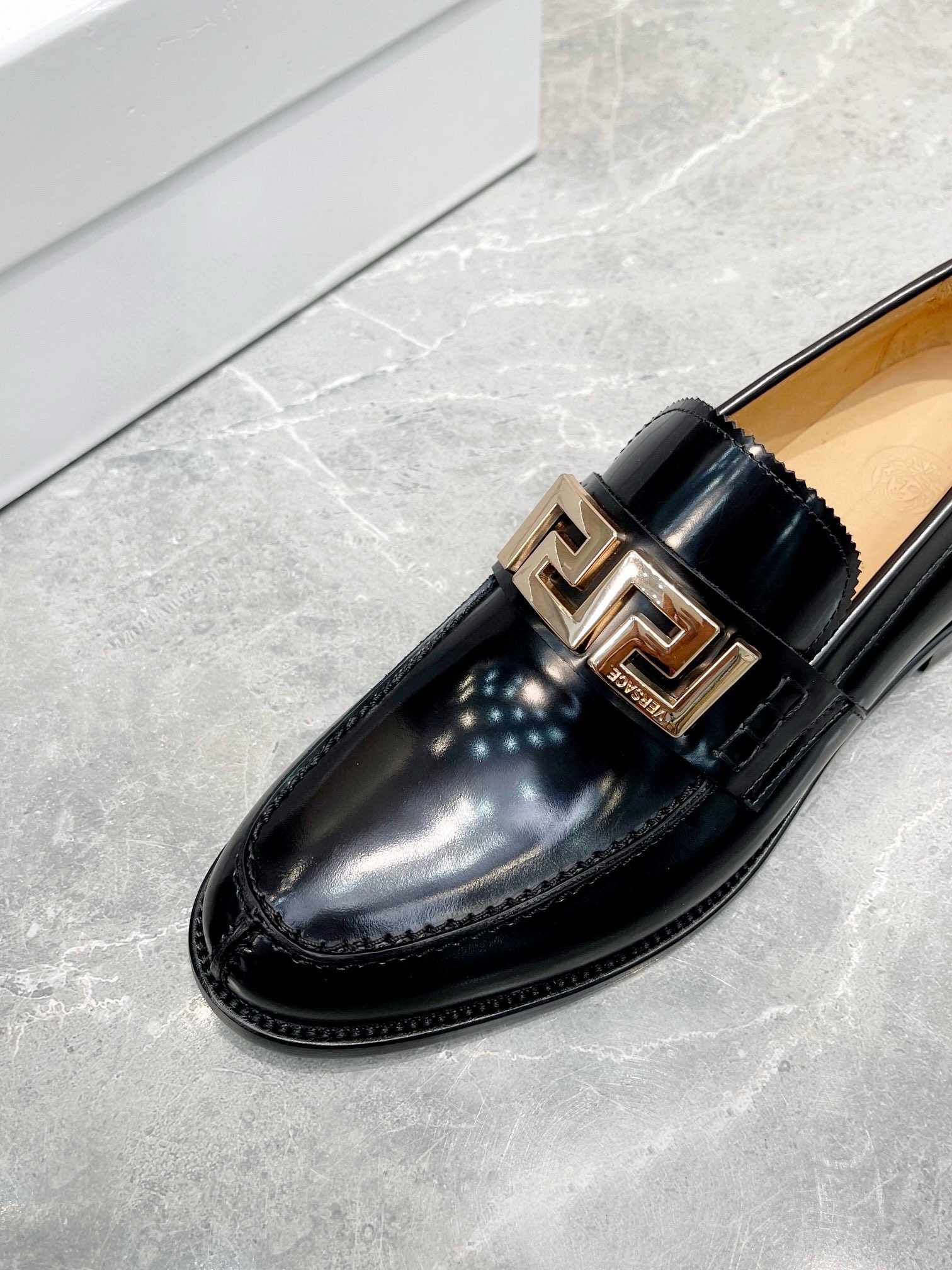 Versace Style Leather Men's Shoes style reference detail image 7 from source 781471
