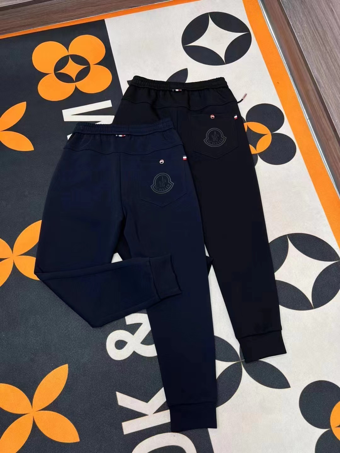 盟可睐 Moncler 高定典藏经典高奢皮具手袋托特包斜挎包女包 #95612541 6