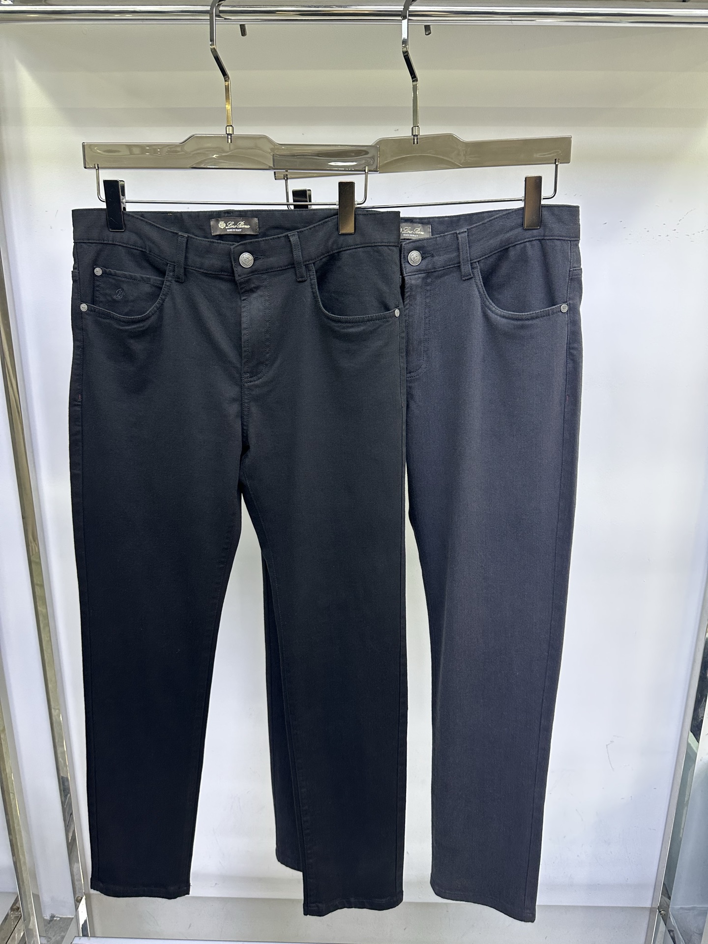 lP🆕休闲裤 25ss秋冬新款 直筒版型 定制竹节棉面料 上身挺括 面料有质感 肌理感强 定制古银色五金