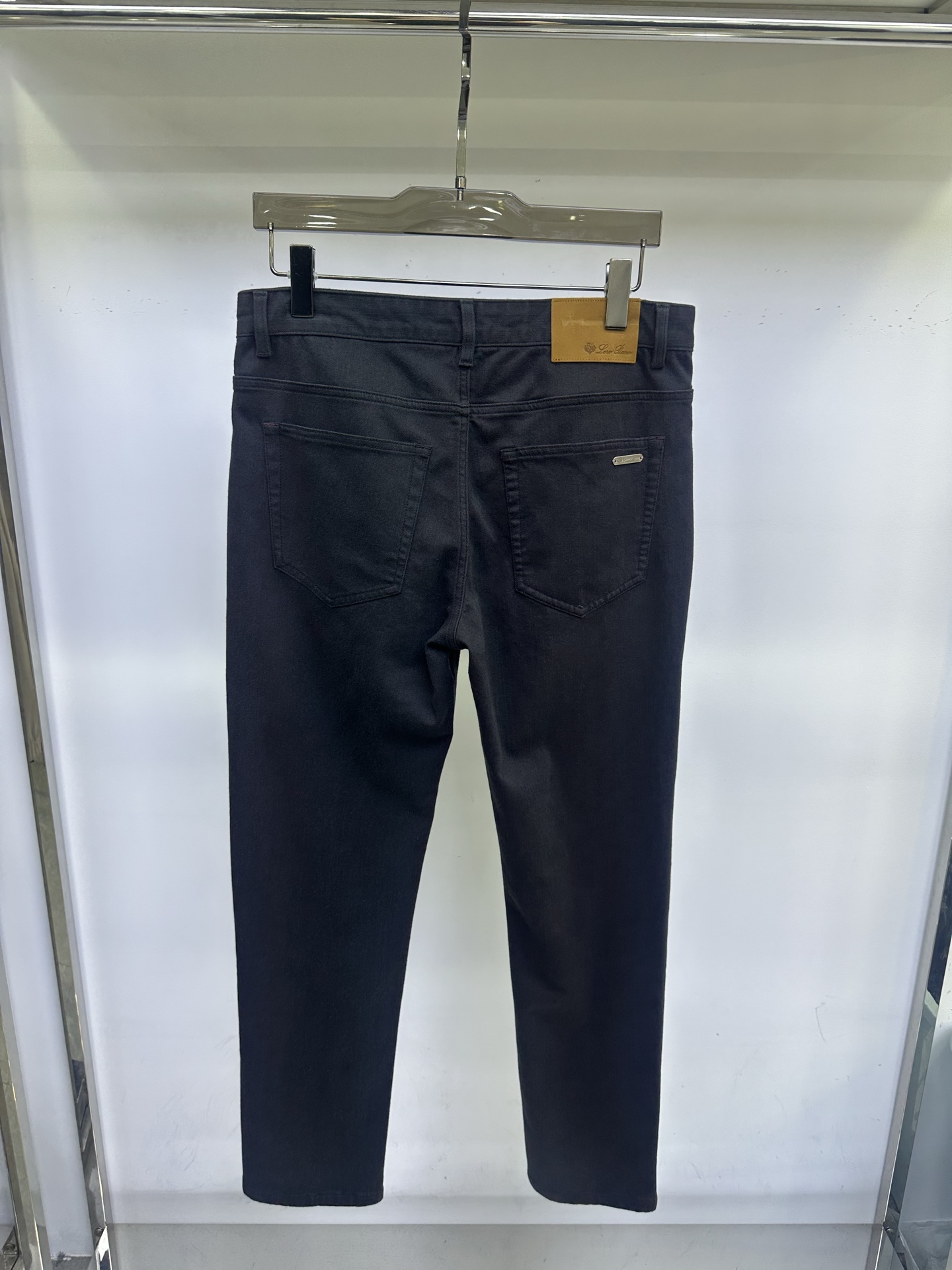 lP🆕休闲裤 25ss秋冬新款 直筒版型 定制竹节棉面料 上身挺括 面料有质感 肌理感强 定制古银色五金