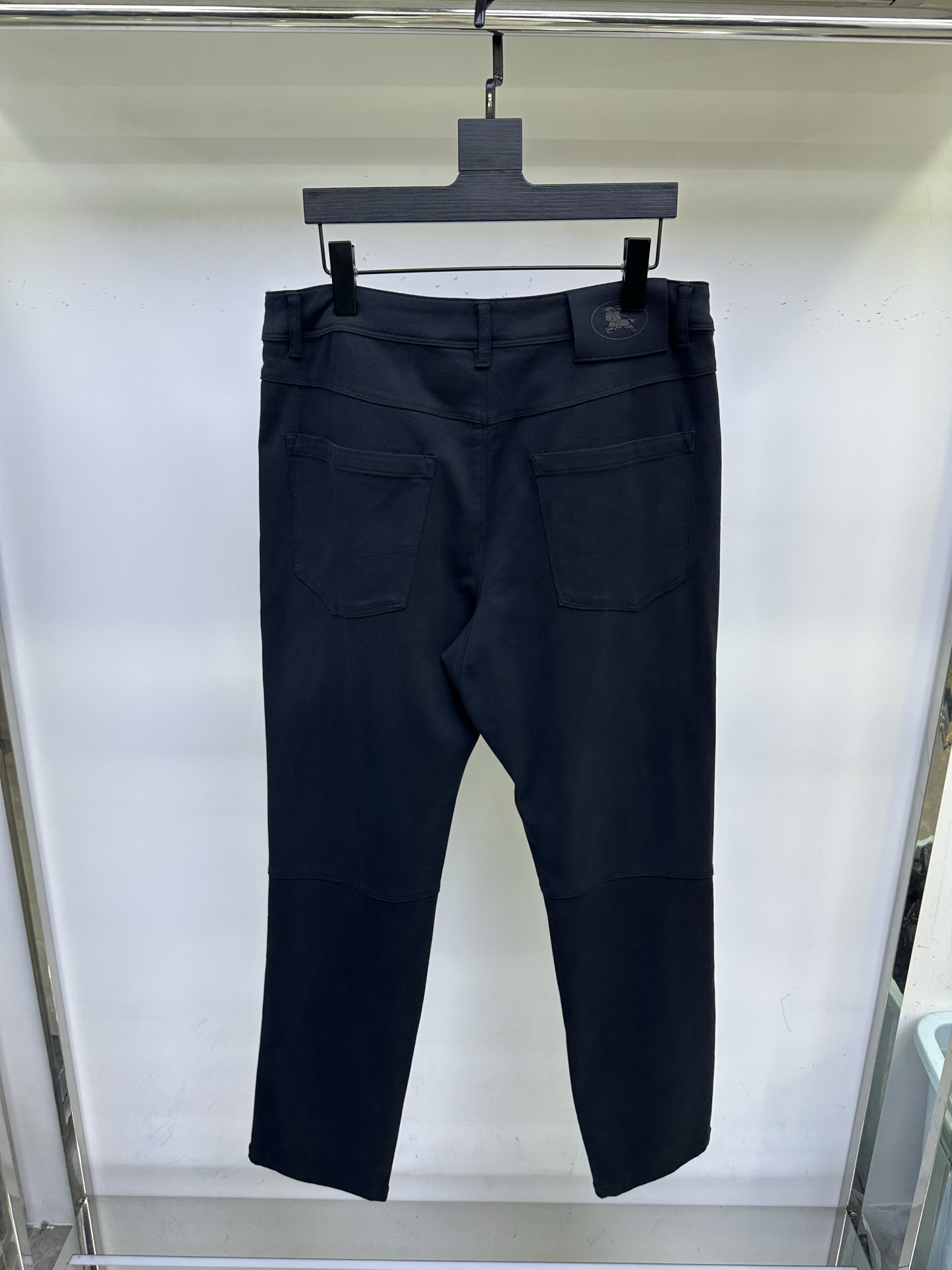 Burberry户外 25ss秋冬新款 直筒版型 立体裁剪专柜同款面料 最新上新 四面弹力上身舒适 定制