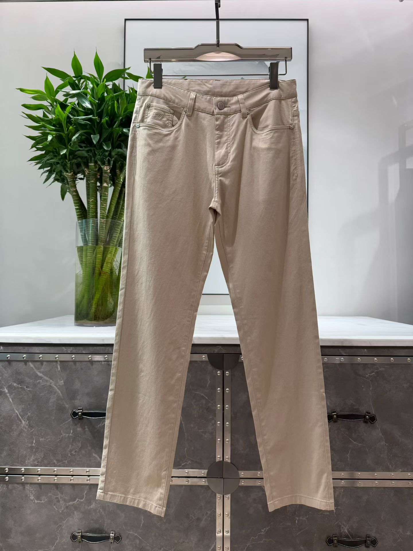 _daN9s1Q44CPvTLZiZZl94w_jFMKmJ4-HaZXxSkQ