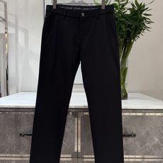 🎺🎺顶级LV黑牛 26ss 秋冬新款 专柜同步 Louis Vuitton(LV) 腰内侧印有品牌专属织带印花,门襟纽扣 🎺🎺顶级LV黑牛 26ss 秋冬新款 专柜同步 Louis Vuitton(LV) 腰内侧印有品牌专属织带印花,门襟纽扣