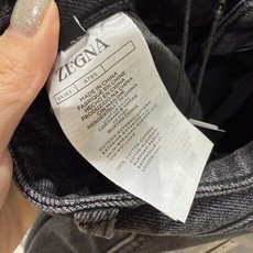 🎺🎺顶级Zegna灰牛 26ss 秋冬新款 专柜同步 杰尼亚(Zegna)这条灰黑牛仔裤属于品牌Roccia经典休闲丹宁 🎺🎺顶级Zegna灰牛 26ss 秋冬新款 专柜同步 杰尼亚(Zegna)这条灰黑牛仔裤属于品牌Roccia经典休闲丹宁