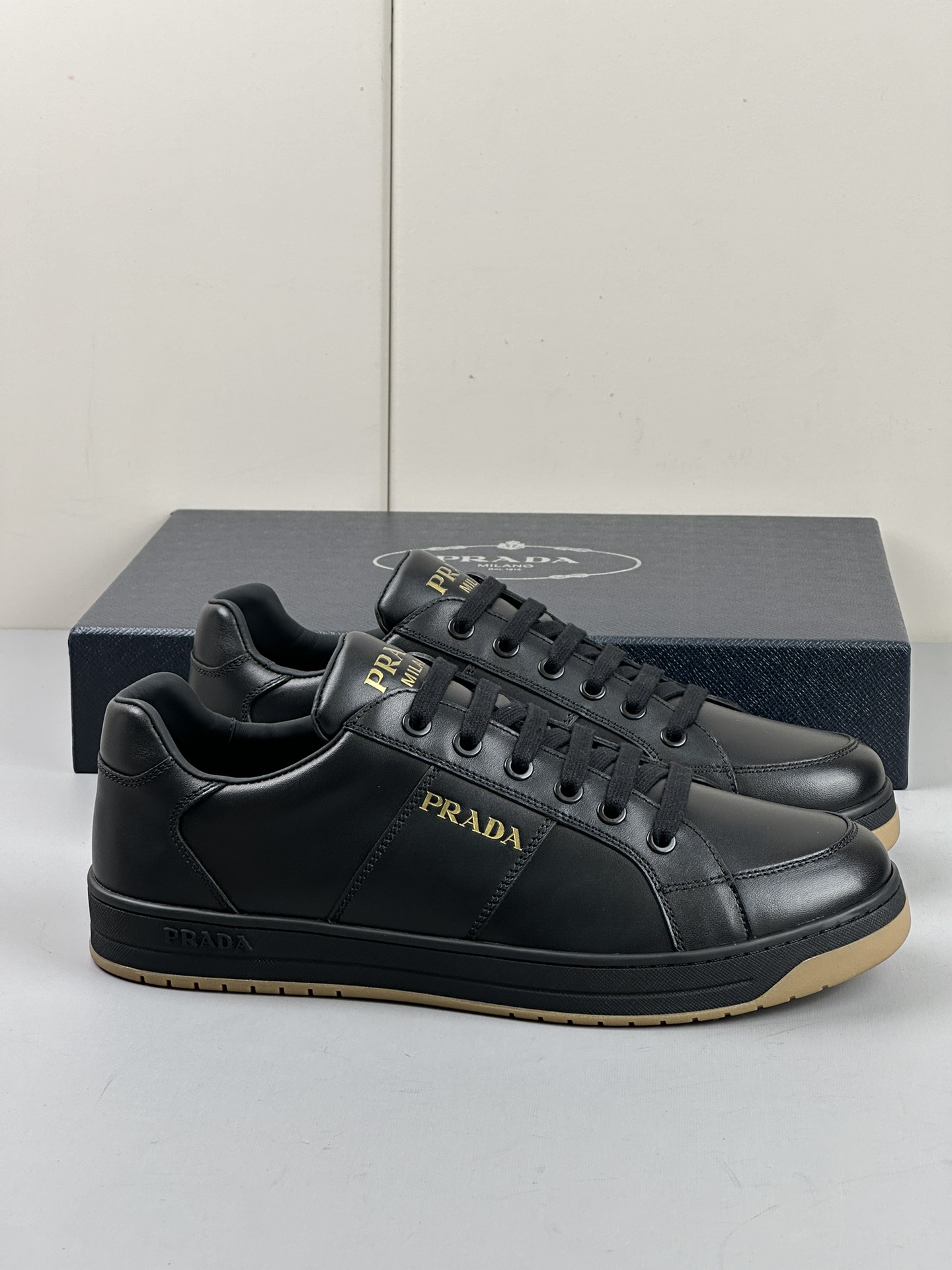 Prada Style Beige Leather Men's Shoes style reference detail image 7 from source 781915