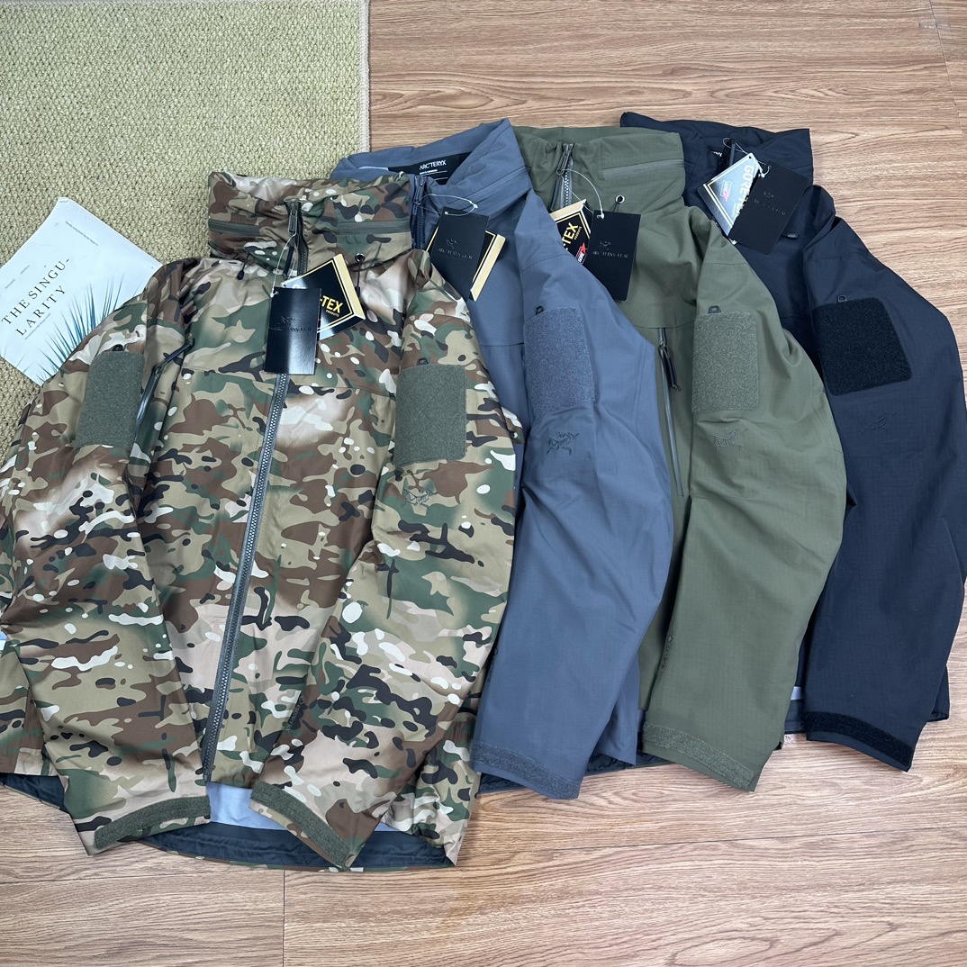 Arc'teryx Leaf Alpha GEN2 Military Tactical Softshell Jacket - Windproof & Waterproof