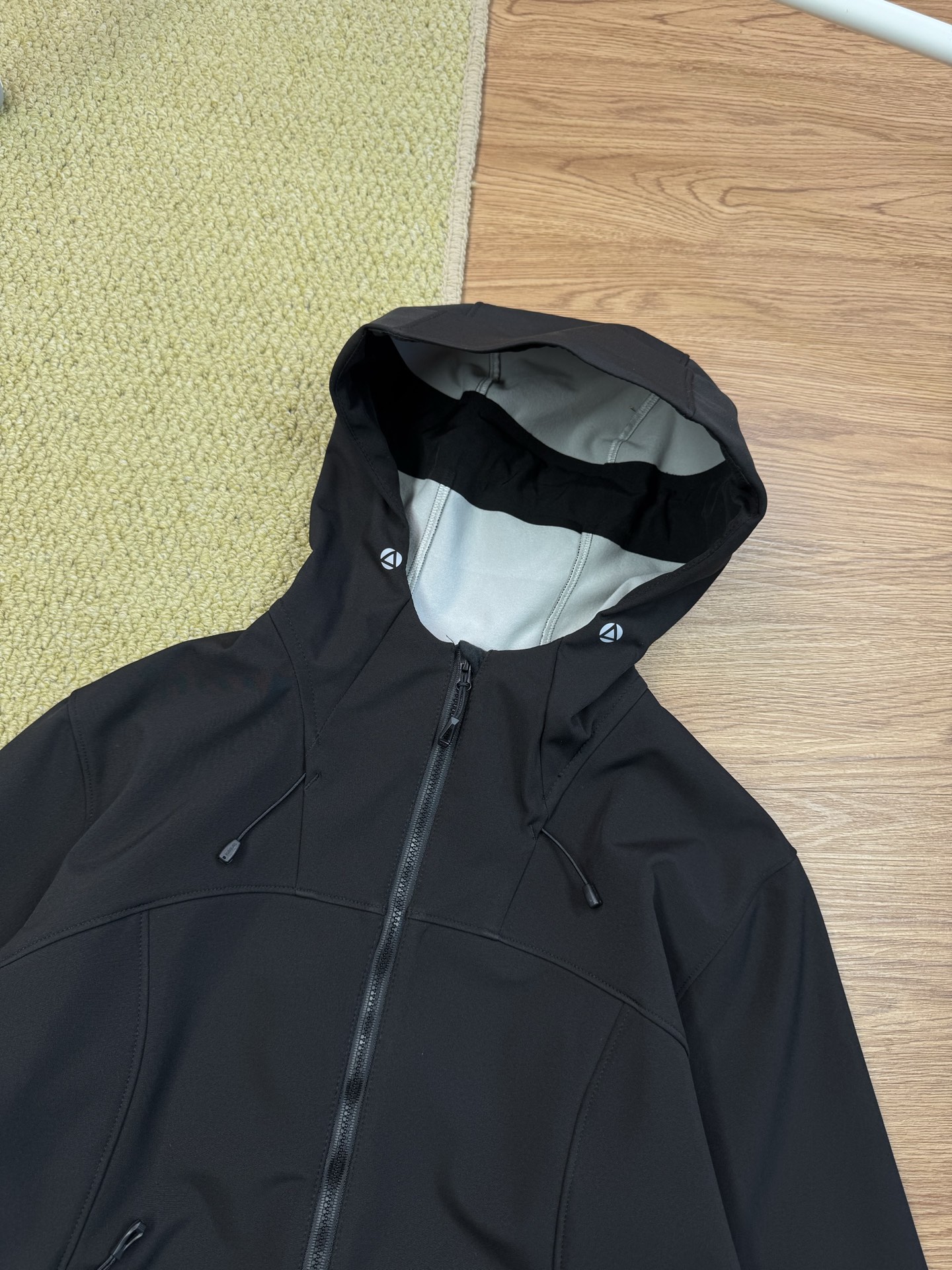 Kailas M8 IC-MAX Hooded Softshell Jacket - Women's Windproof & Warm Outerwear