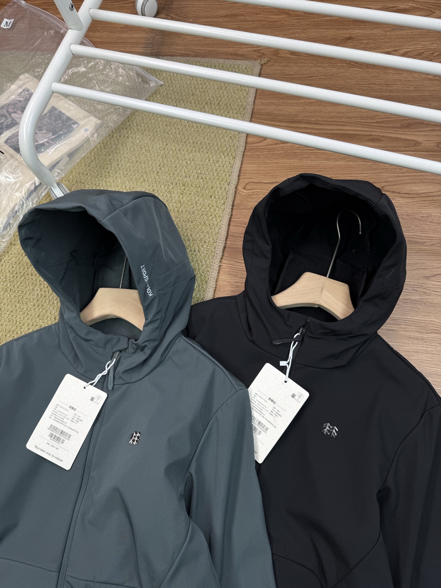 KOLONSPORT Men's Softshell Fleece-Lined Hooded Jacket Windproof Outdoor Coat